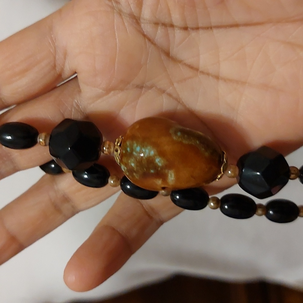 Brown Iridiscent Chunky Faux Stone Pendant w/ Black and Gold Tone Bead Necklace - Picture 5 of 6